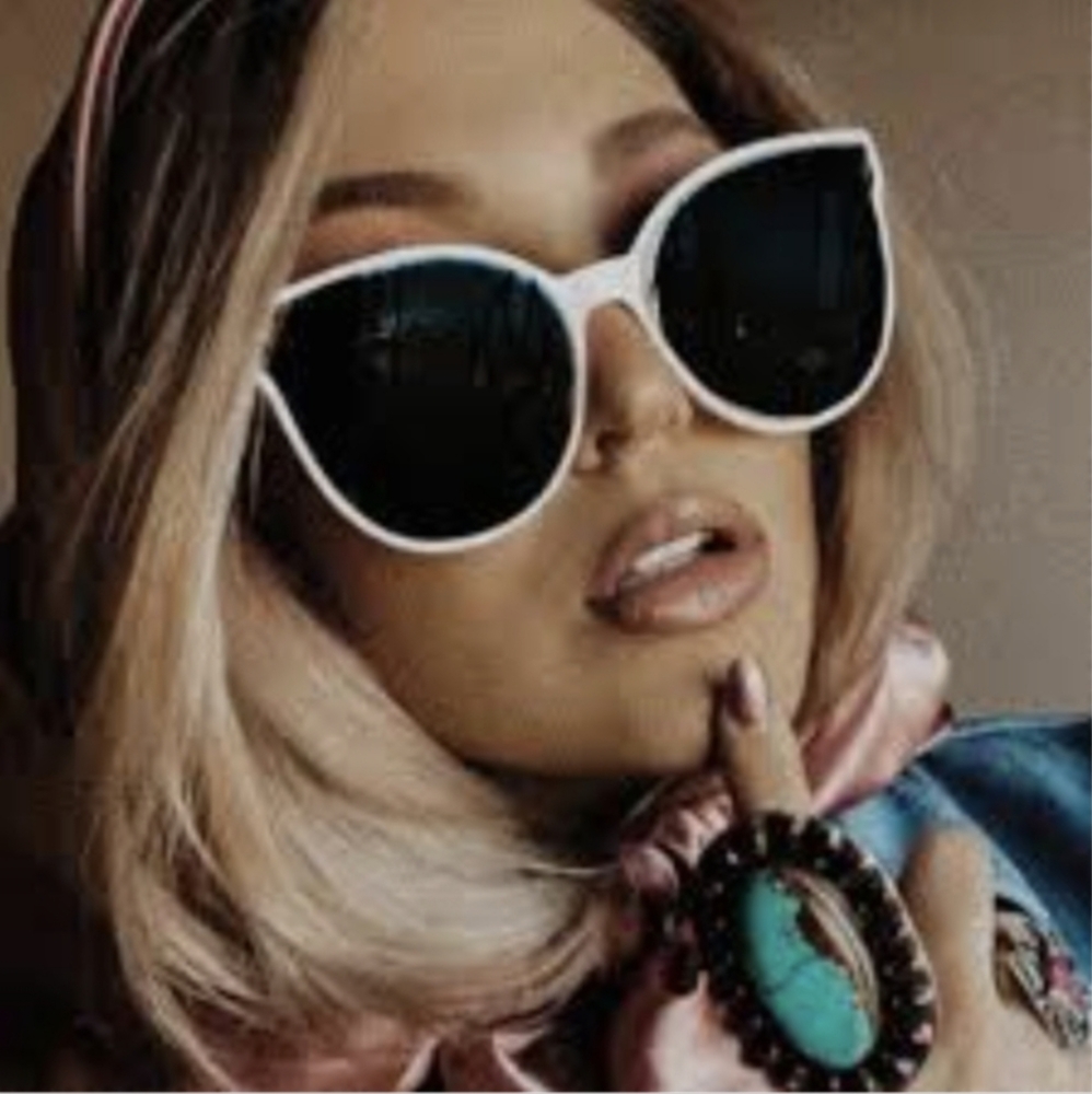 Sunglasses bundle - Picture 4 of 4